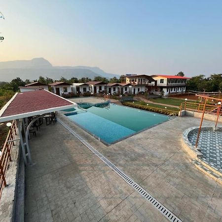 Hotel Happy Land Farm Karjat Exterior foto