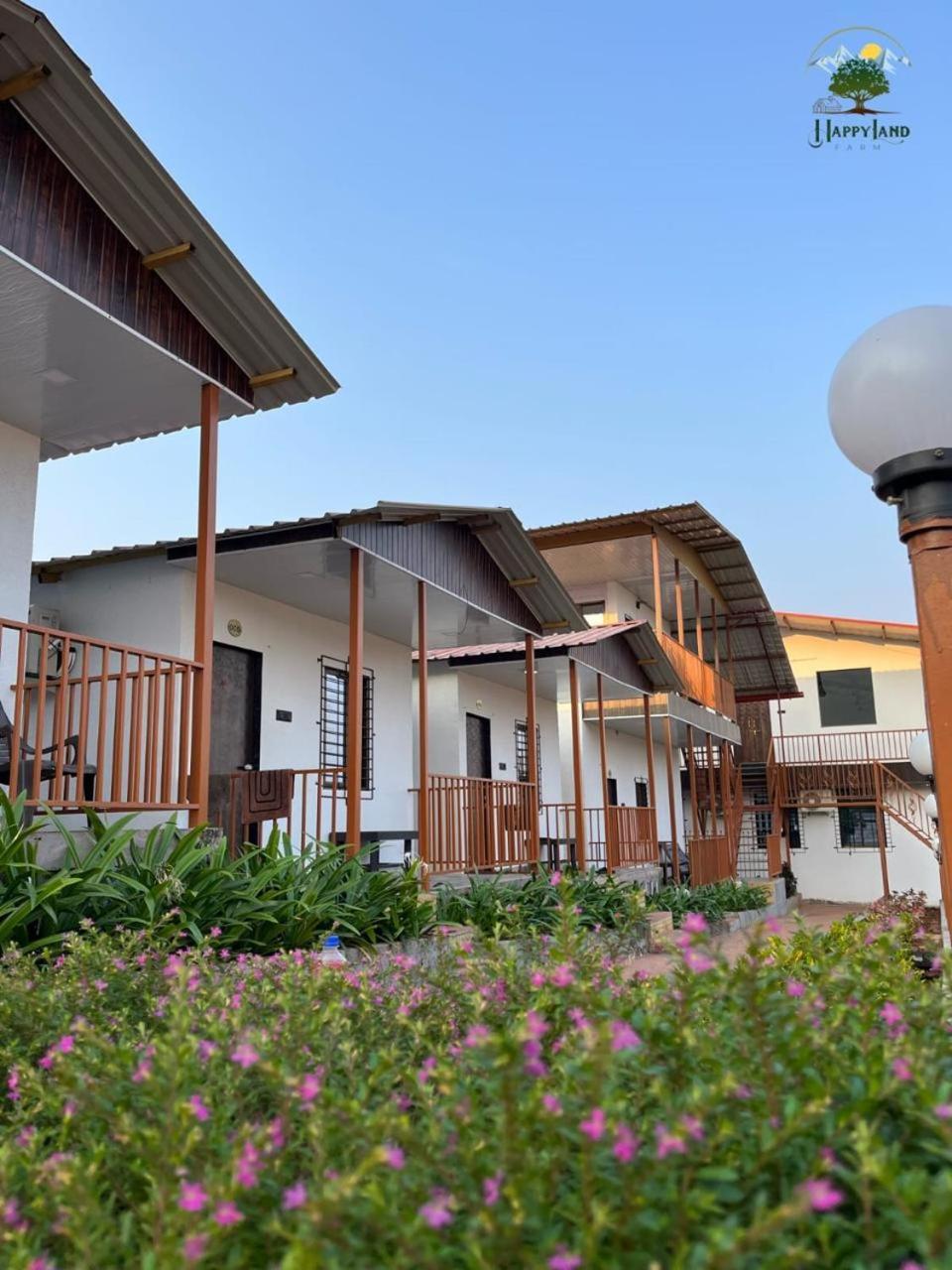 Hotel Happy Land Farm Karjat Exterior foto